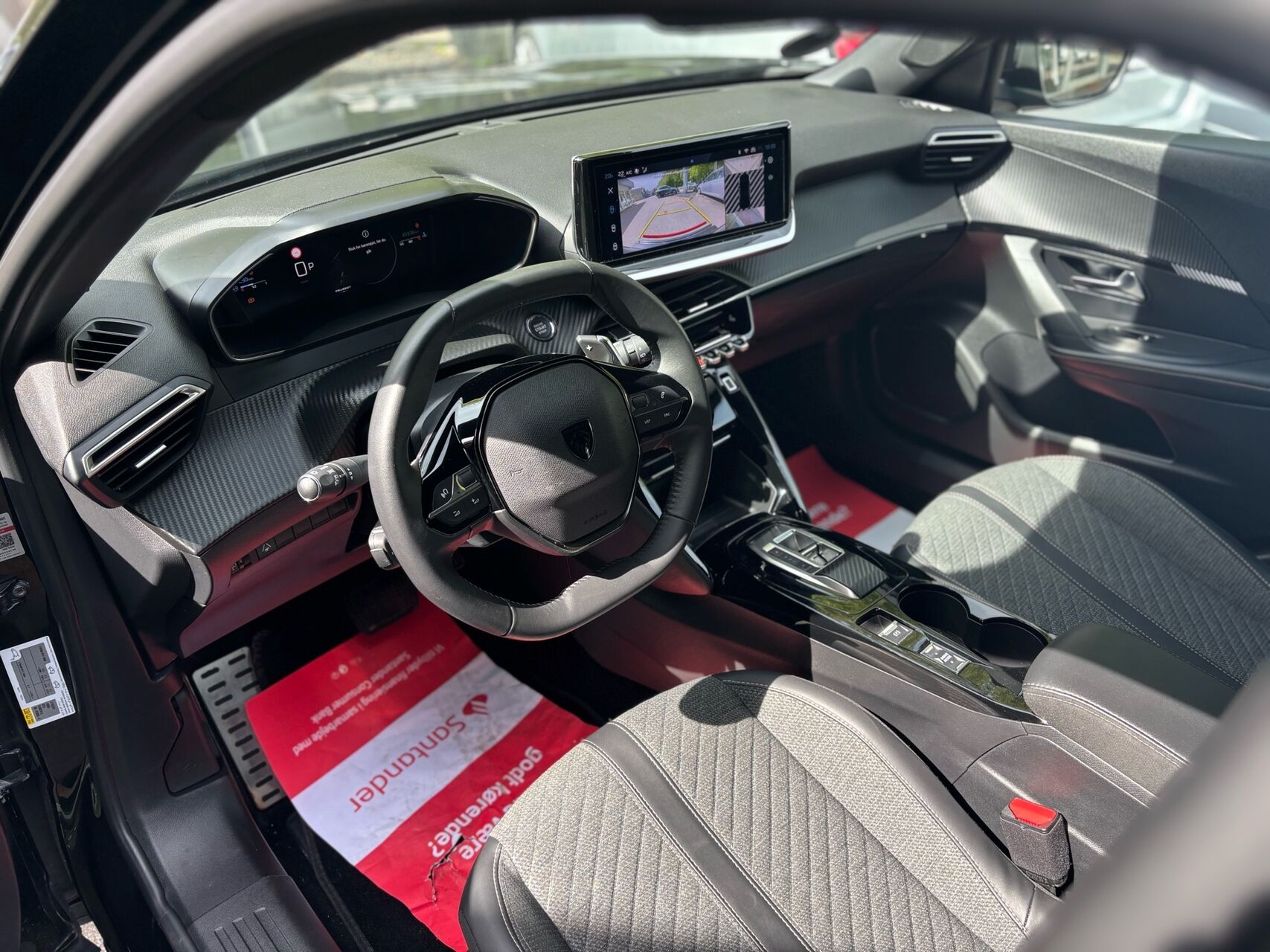 Billede af Peugeot 2008 1,2 PureTech Allure EAT8 130HK 5d 8g Aut.