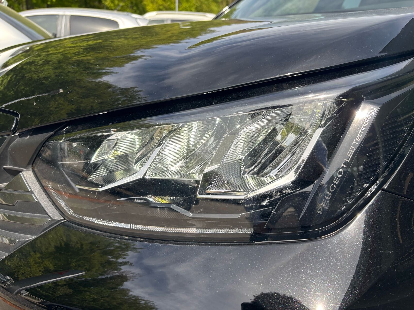 Billede af Peugeot 2008 1,2 PureTech Allure EAT8 130HK 5d 8g Aut.