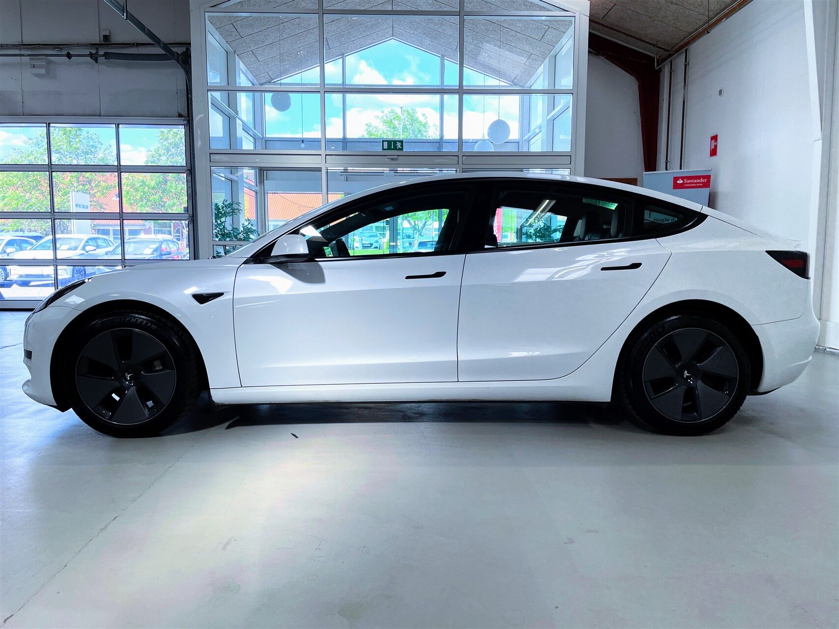 Billede af Tesla Model 3 EL Standard Range Plus 325HK Aut.