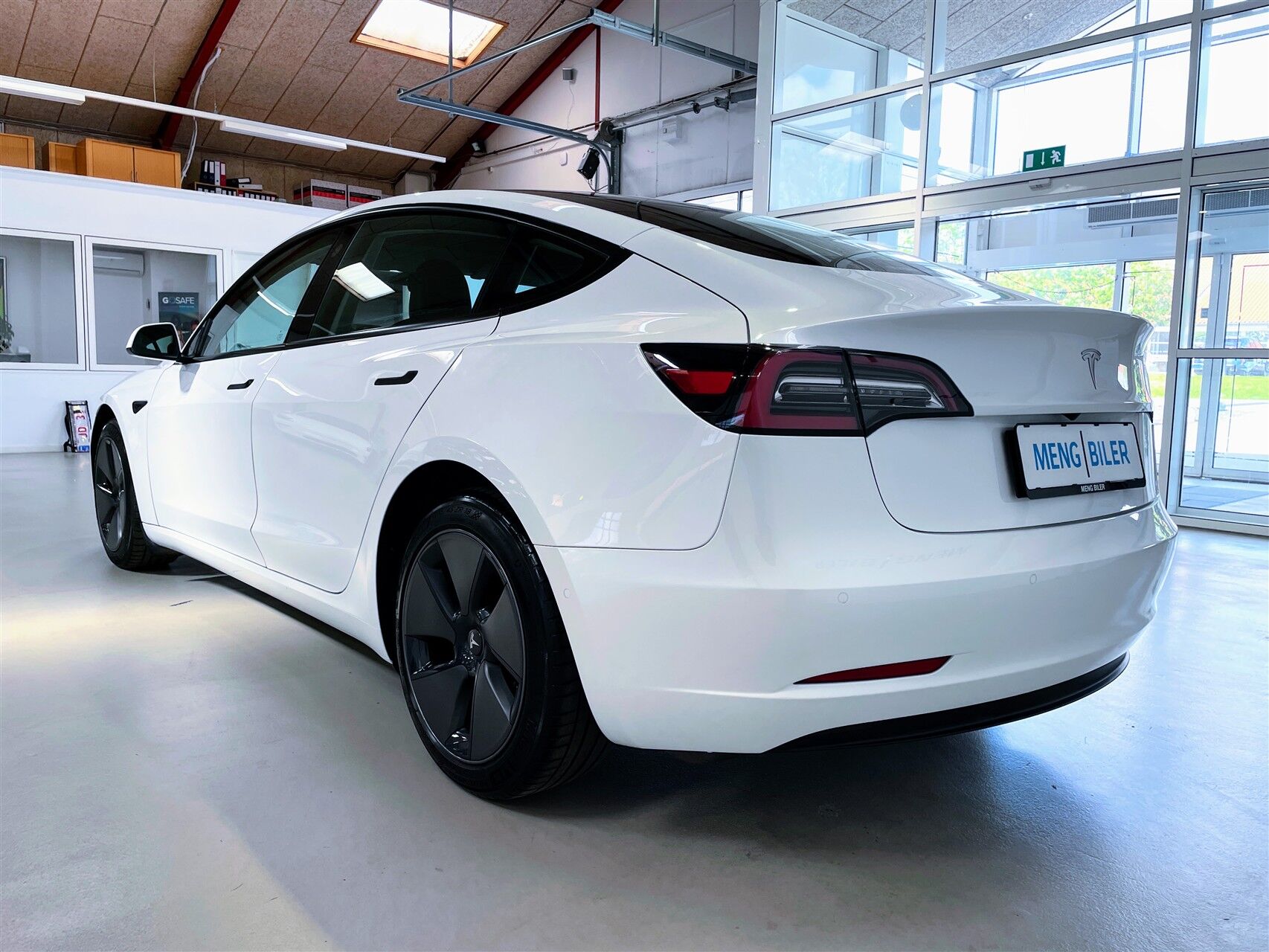 Billede af Tesla Model 3 EL Standard Range Plus 325HK Aut.