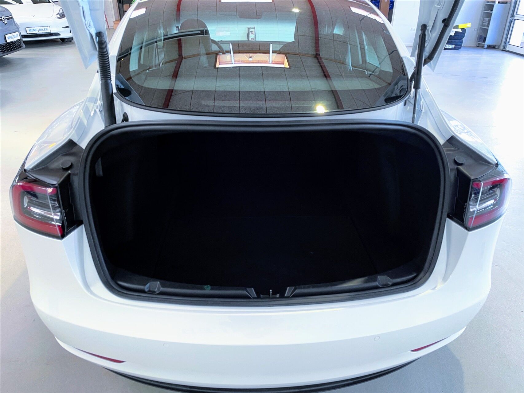 Billede af Tesla Model 3 EL Standard Range Plus 325HK Aut.
