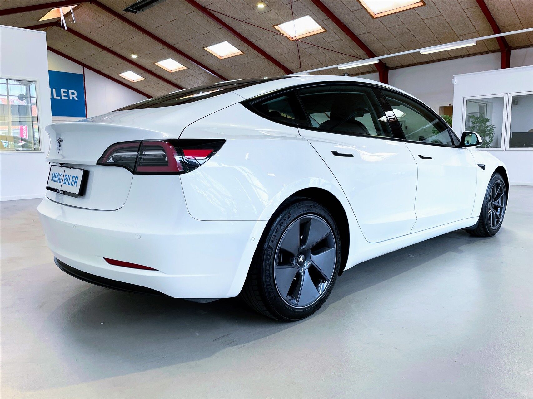 Billede af Tesla Model 3 EL Standard Range Plus 325HK Aut.