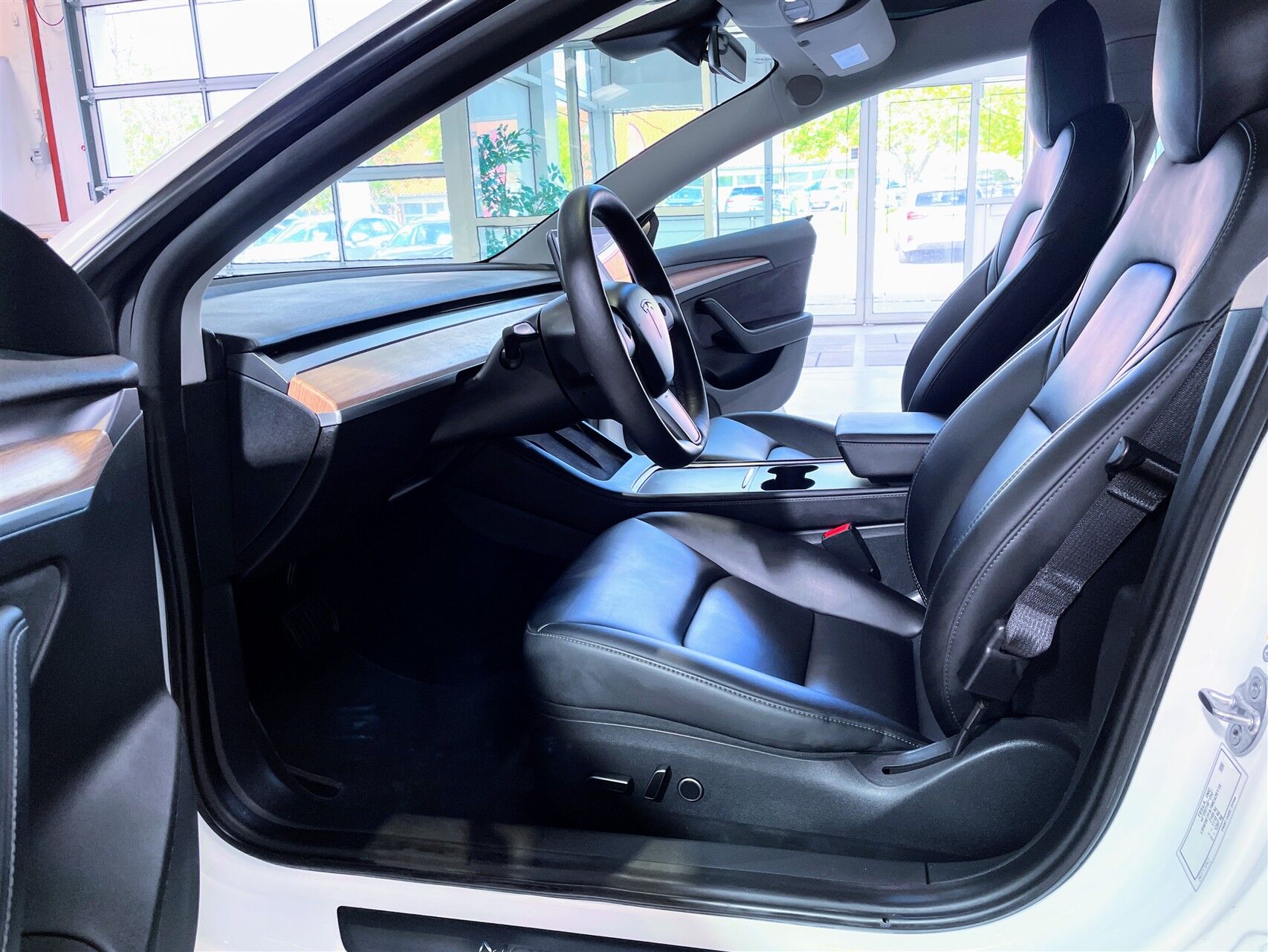Billede af Tesla Model 3 EL Standard Range Plus 325HK Aut.