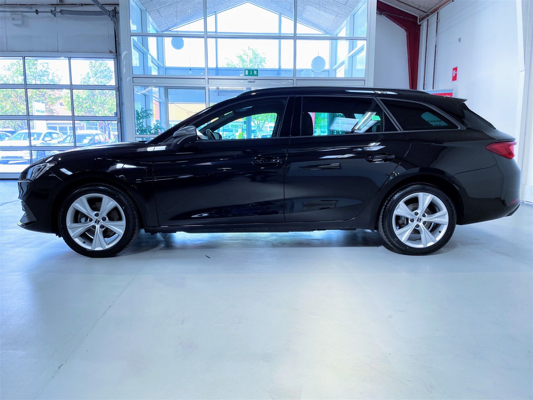 Billede af Seat Leon Sportstourer 1,4 e-Hybrid FR DSG 204HK Stc 6g Aut.