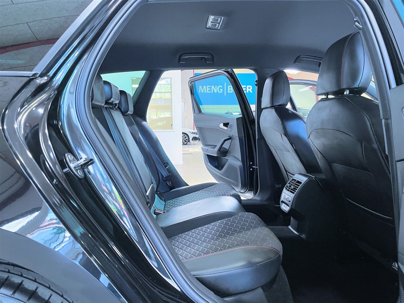 Billede af Seat Leon Sportstourer 1,4 e-Hybrid FR DSG 204HK Stc 6g Aut.