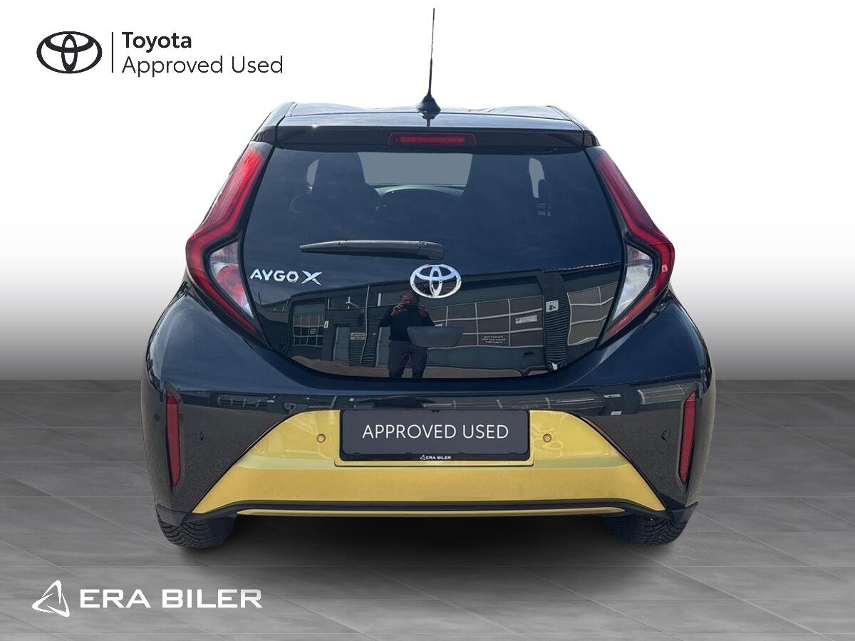 Billede af Toyota Aygo X 1,0 VVT-I Pulse Edition Design 72HK 5d