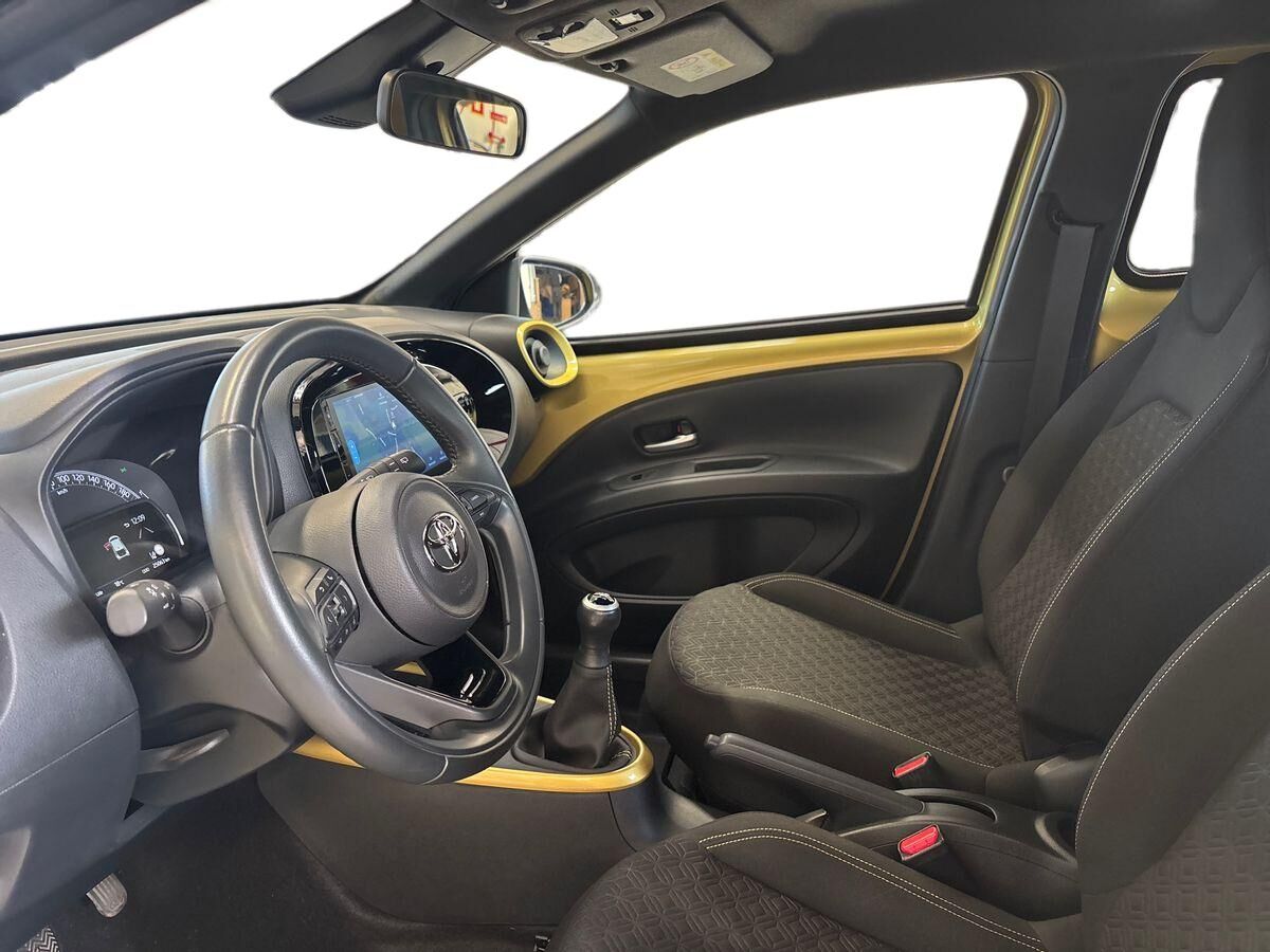 Billede af Toyota Aygo X 1,0 VVT-I Pulse Edition Design 72HK 5d