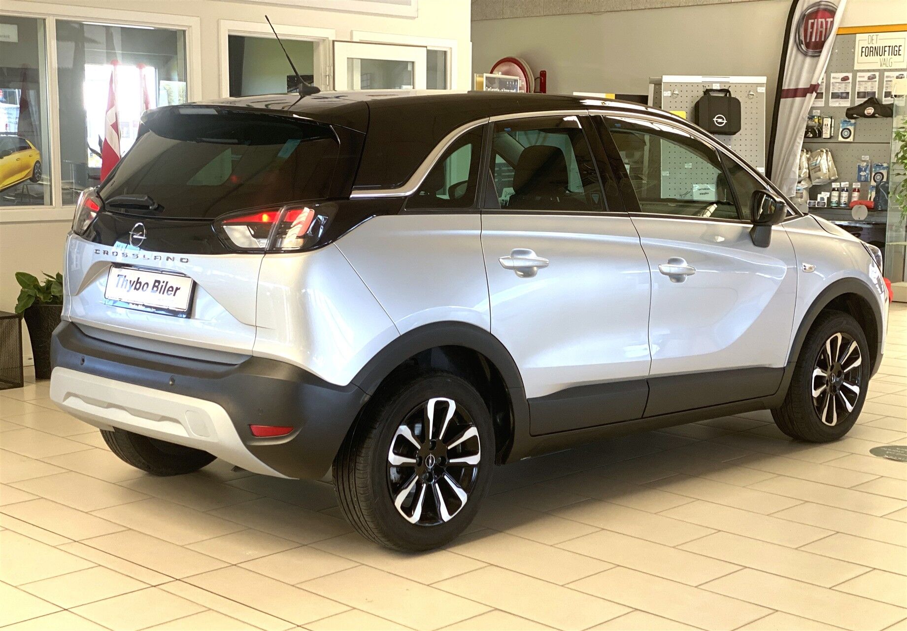 Billede af Opel Crossland 1,2 PureTech Elegance 130HK 5d 6g Aut.