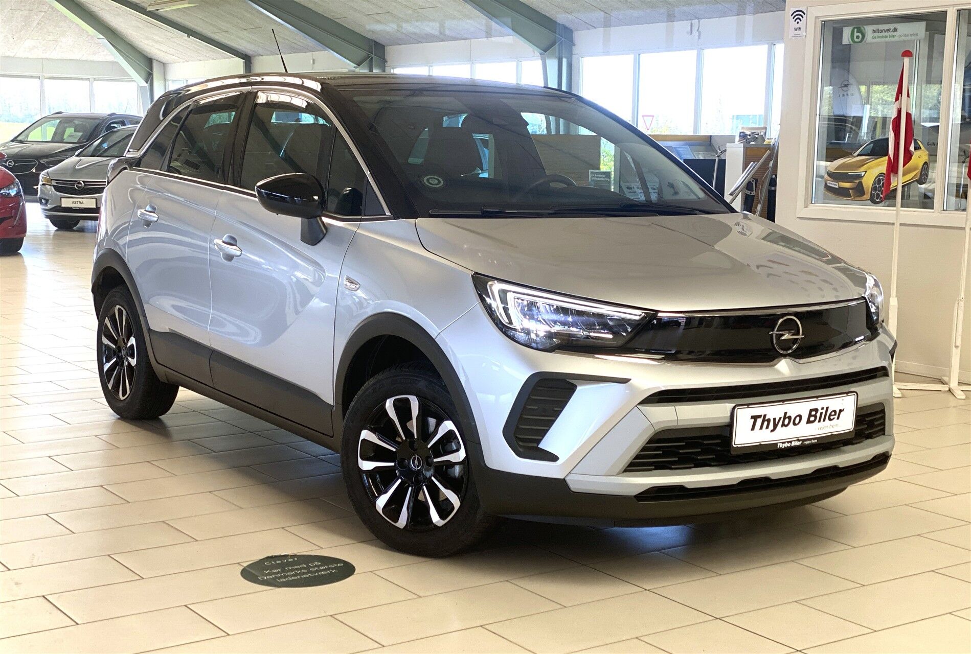 Billede af Opel Crossland 1,2 PureTech Elegance 130HK 5d 6g Aut.
