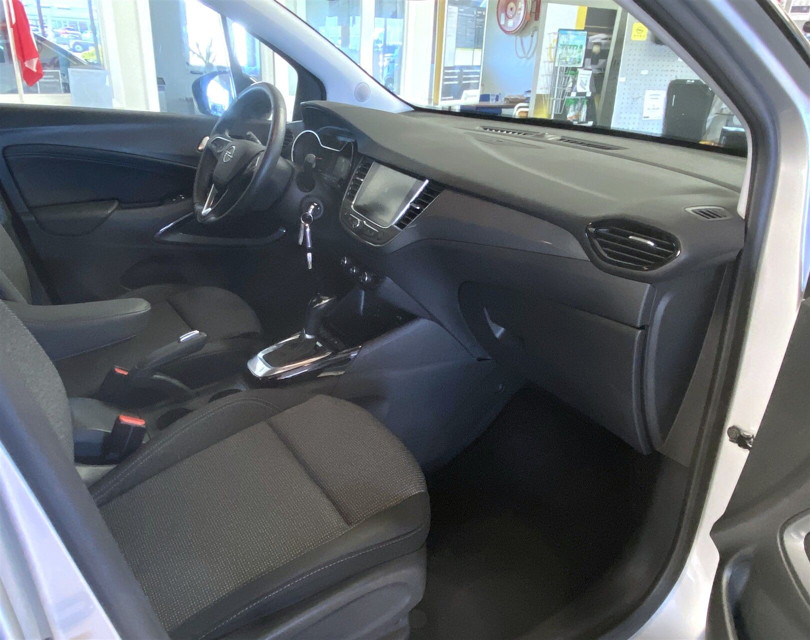 Billede af Opel Crossland 1,2 PureTech Elegance 130HK 5d 6g Aut.