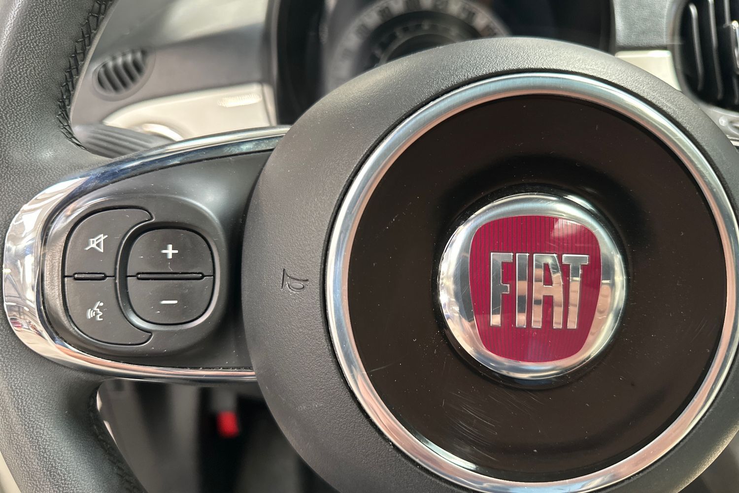 Billede af Fiat 500 1,0 Mild hybrid DolceVita Pack 70HK 3d 6g