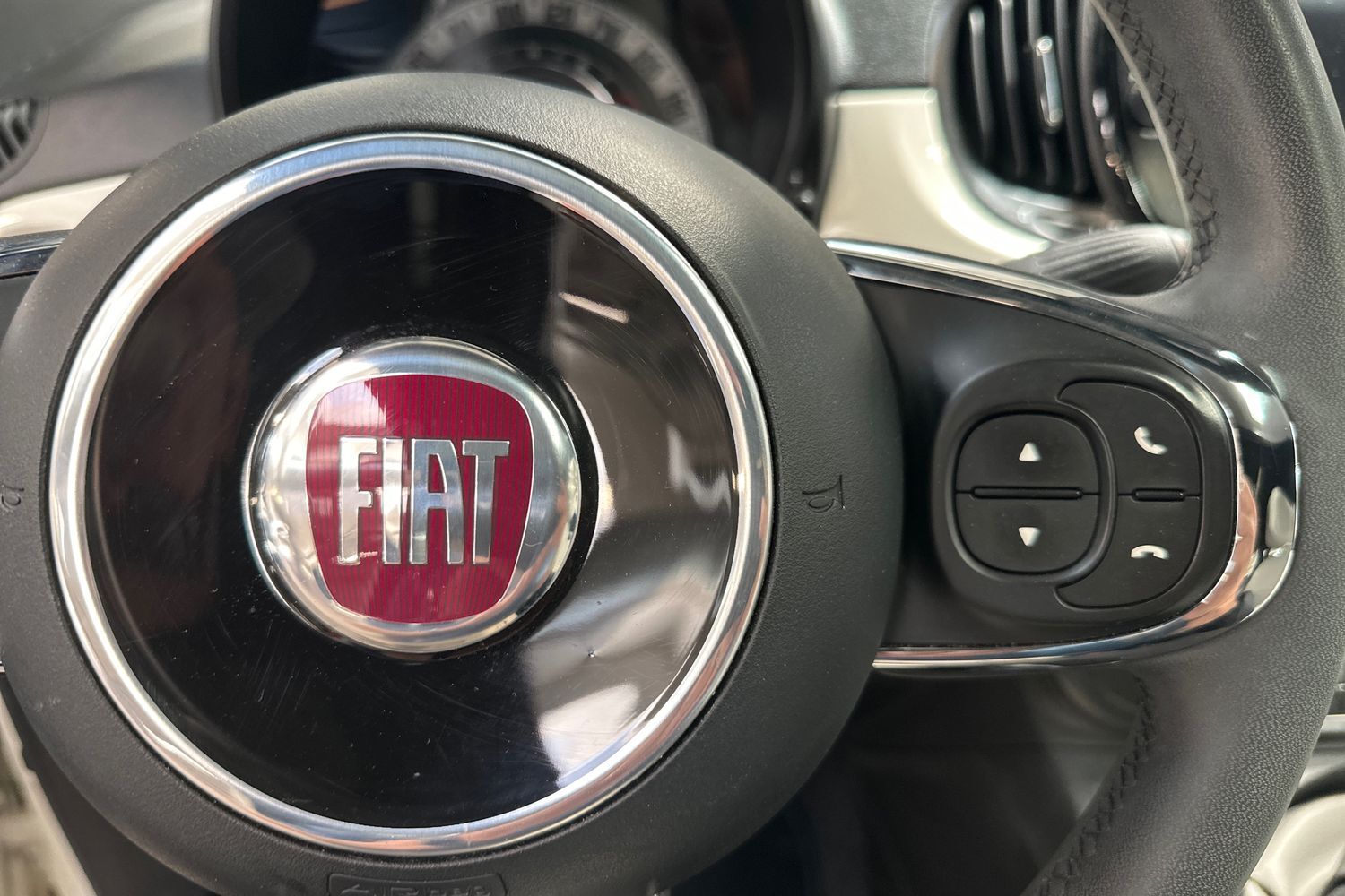Billede af Fiat 500 1,0 Mild hybrid DolceVita Pack 70HK 3d 6g