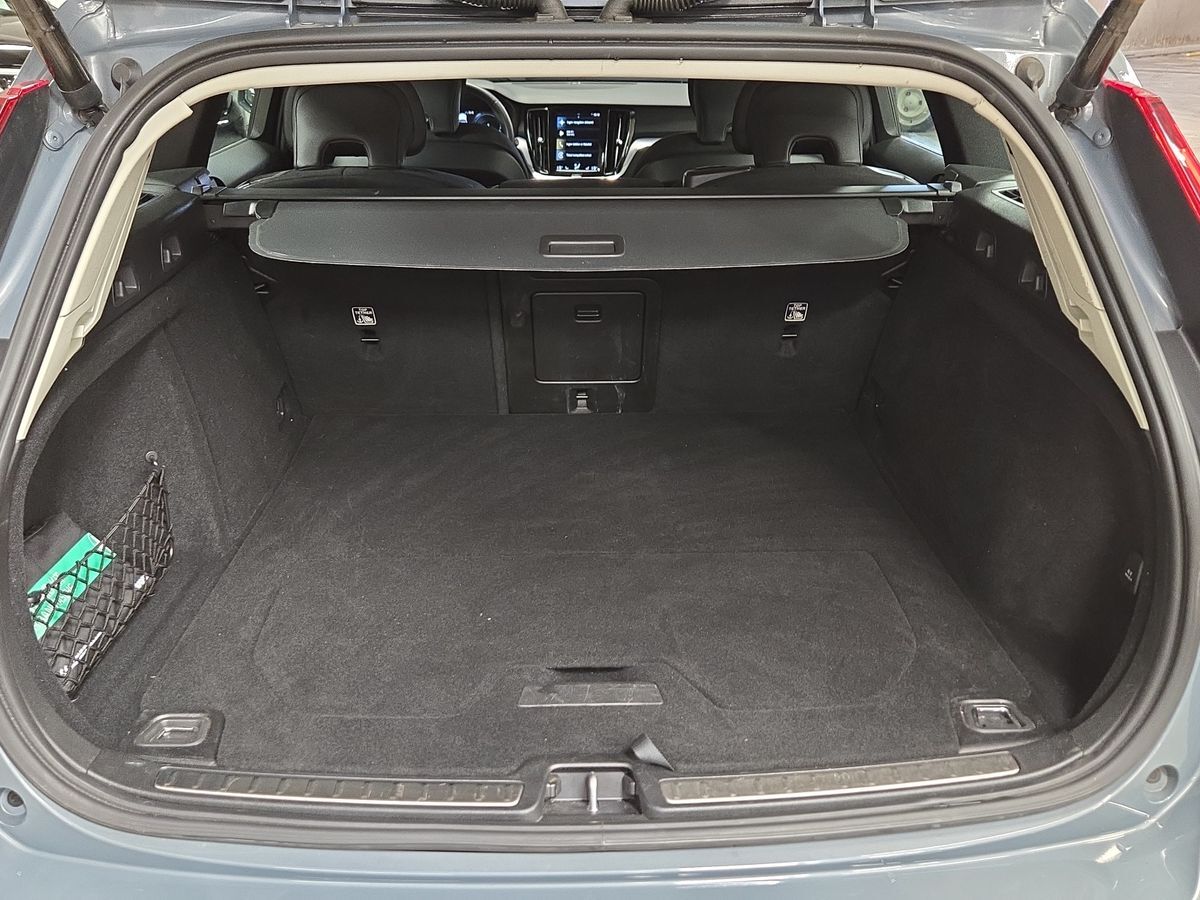 Billede af Volvo V60 2,0 T6 Recharge  Plugin-hybrid Inscription Expression 340HK Stc 8g Aut.