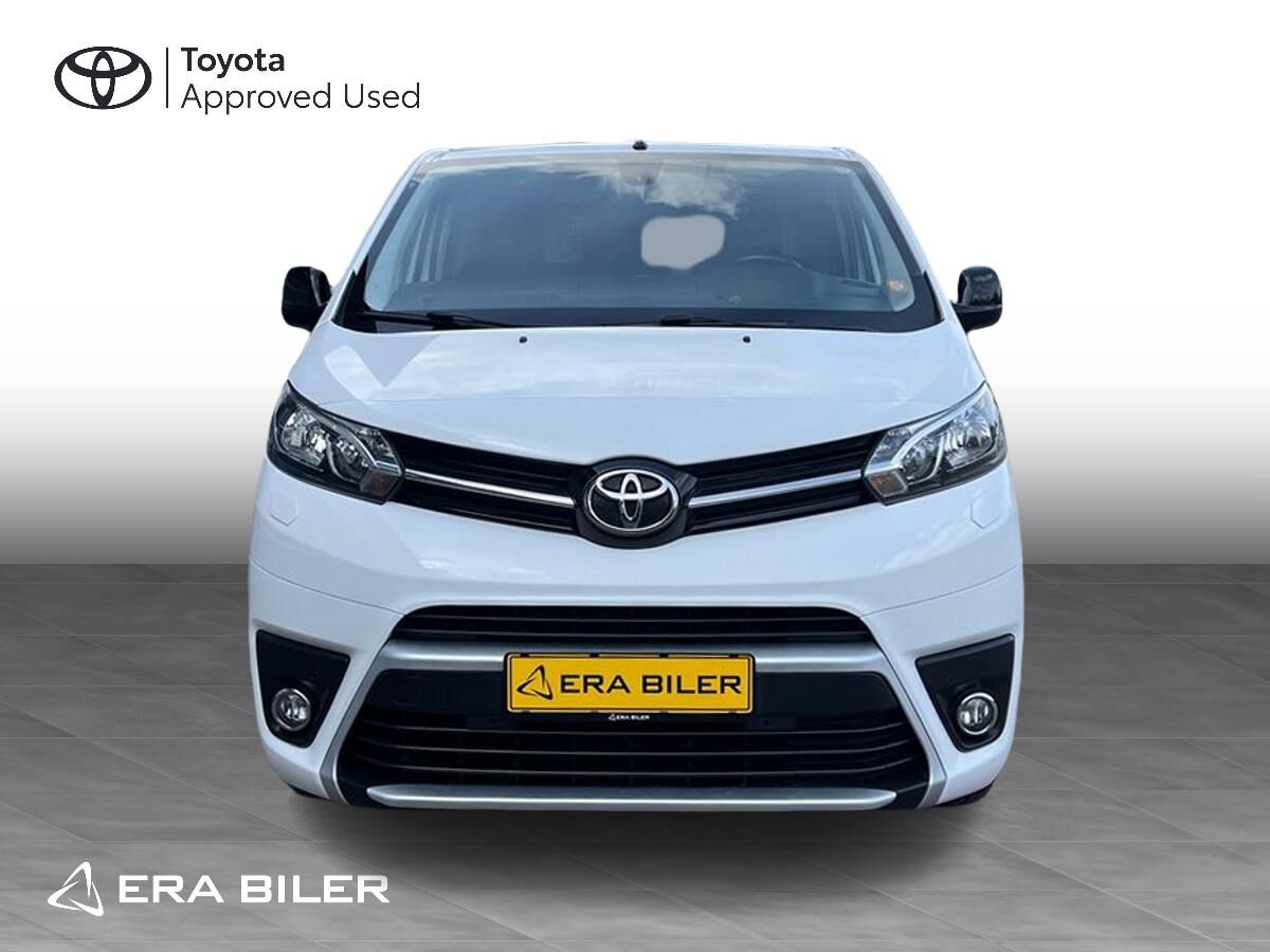 Billede af Toyota Proace Long 2,0 D Comfort Master Black Pack m/ bagklap (Proace 180) 177HK Van 8g Aut.