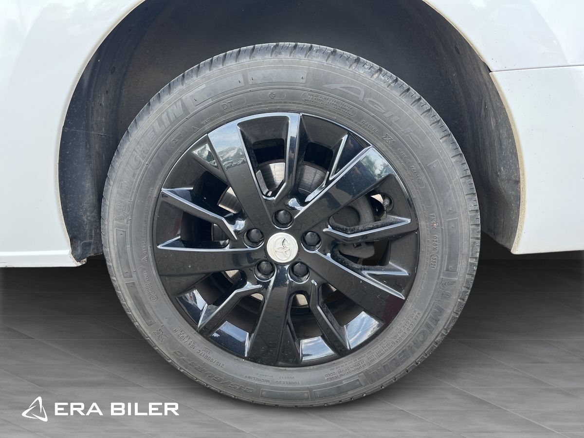Billede af Toyota Proace Long 2,0 D Comfort Master Black Pack m/ bagklap (Proace 180) 177HK Van 8g Aut.