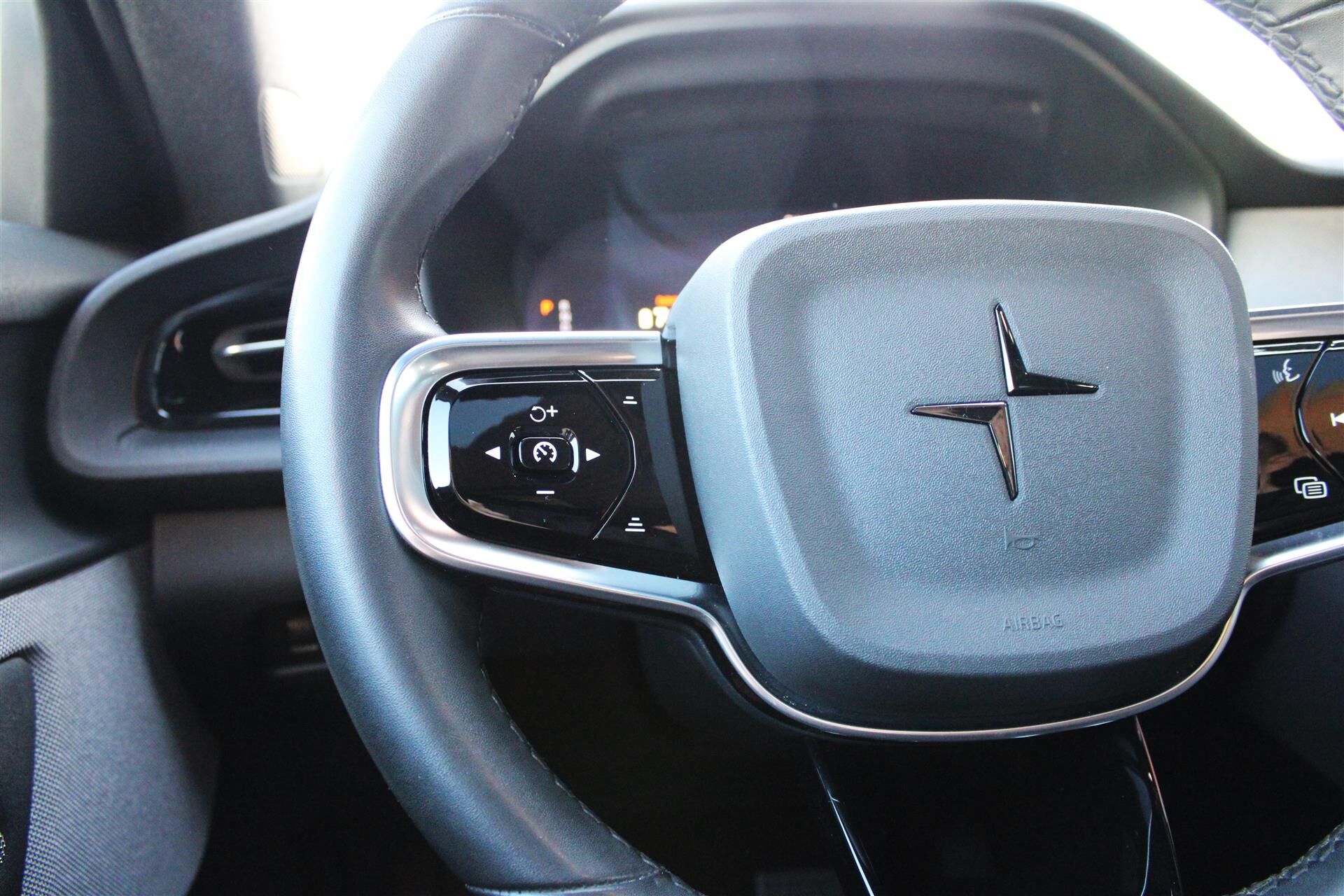 Billede af Polestar 2 EL Long Range Plus AWD 408HK 5d Aut.