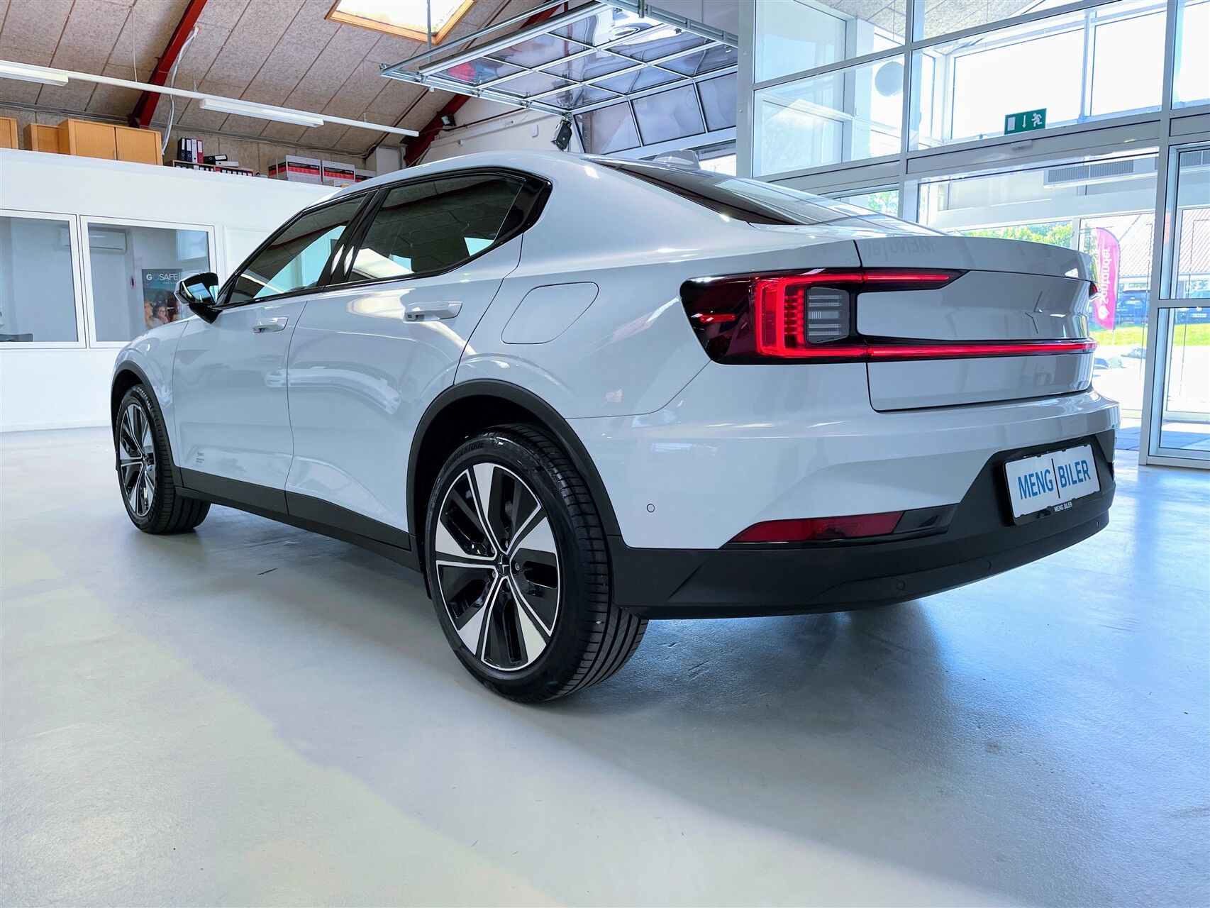 Billede af Polestar 2 EL Long range Single motor Plus 231HK 5d Aut.