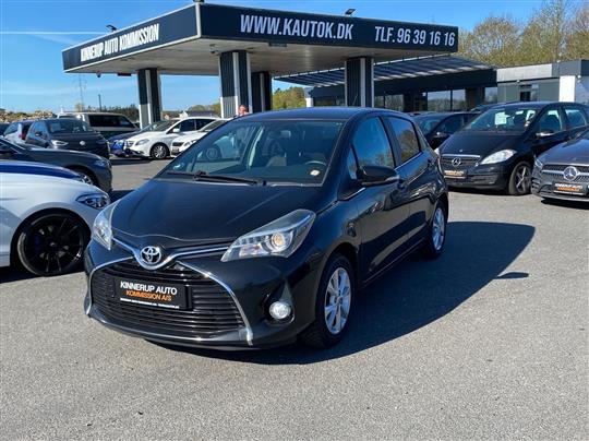 Toyota Yaris 1,3 VVT-I Lounge Edition 100HK 5d 6g