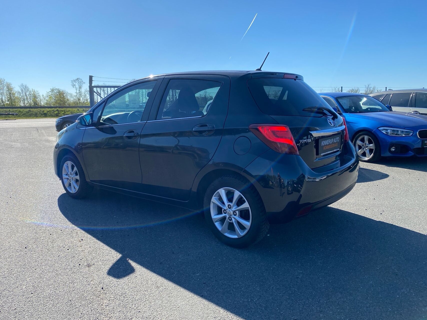 Billede af Toyota Yaris 1,3 VVT-I Lounge Edition 100HK 5d 6g