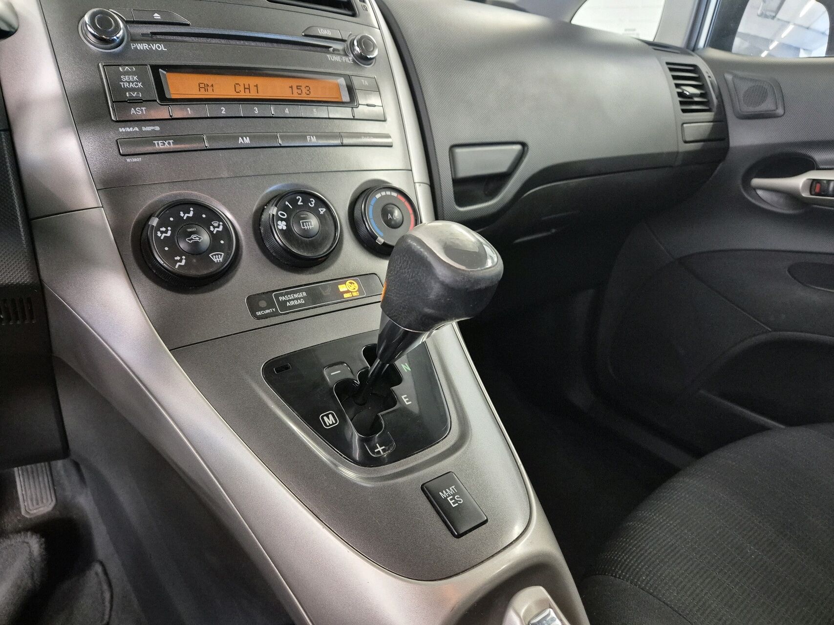 Billede af Toyota Auris 1,6 VVT-I Linea Luna 124HK 5d Aut.