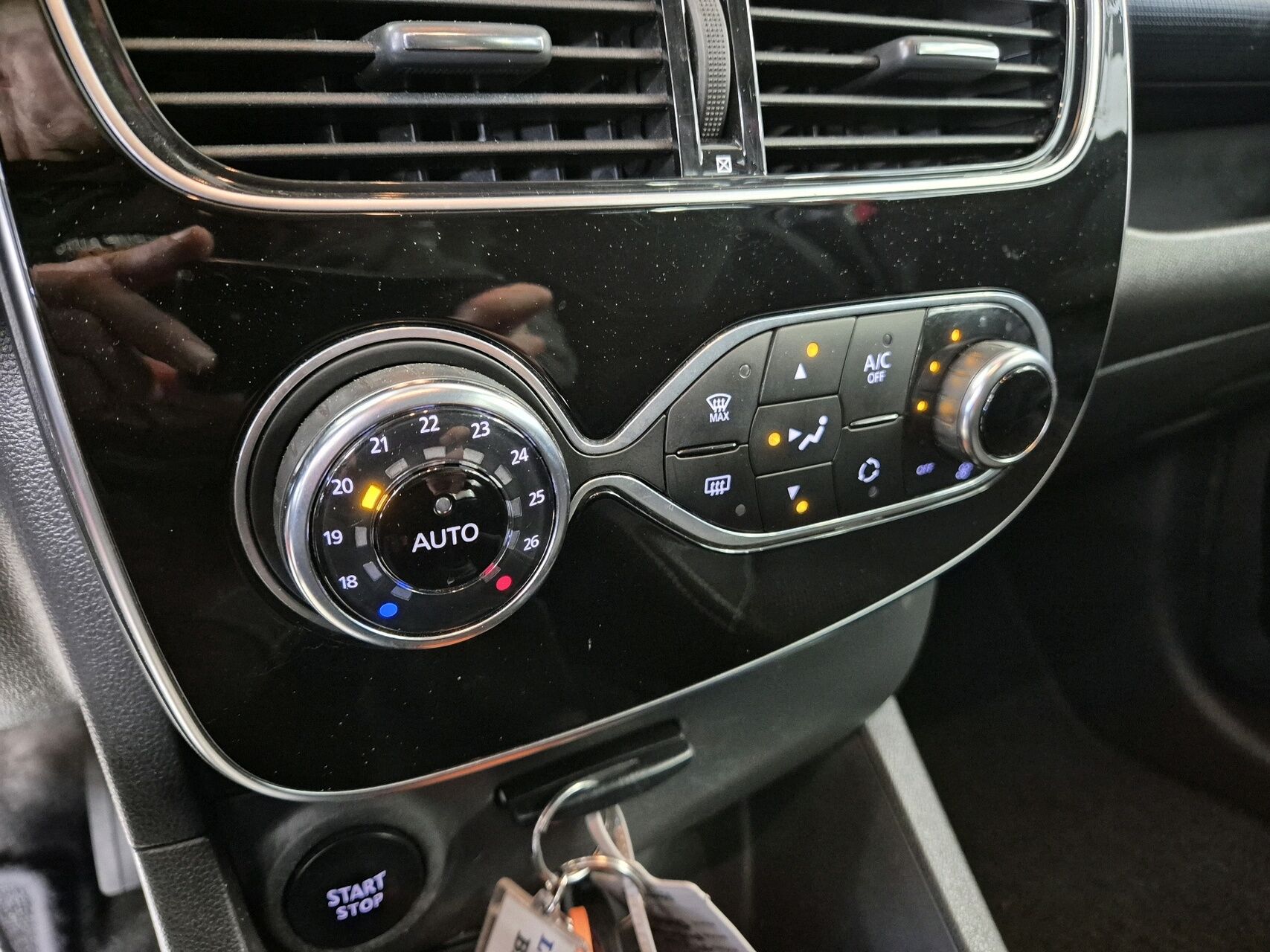 Billede af Renault Clio Sport Tourer 0,9 Energy TCe Zen 90HK Stc