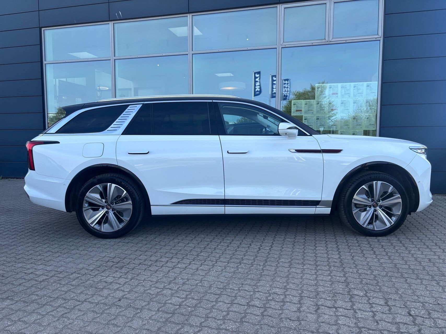 Billede af Hongqi E-HS9 EL Premium 4x4 551HK 5d Aut.