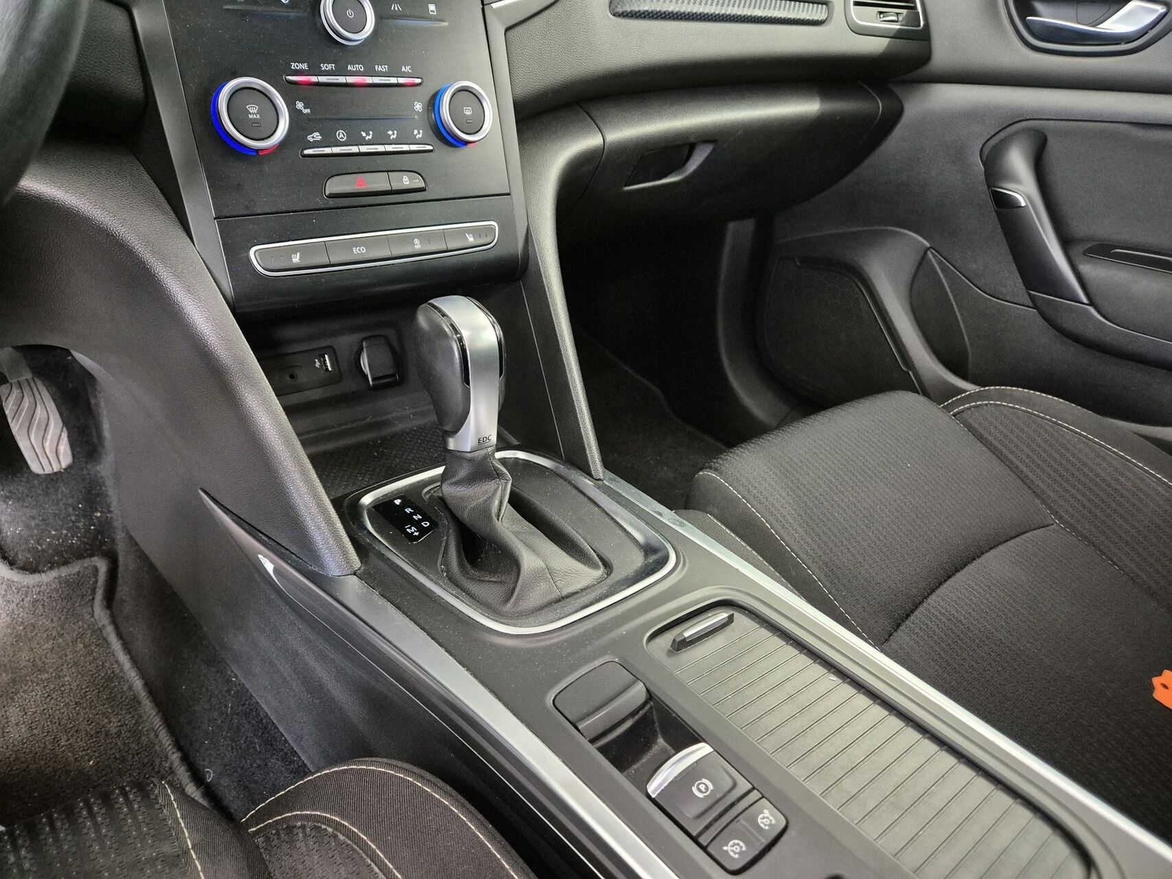 Billede af Renault Mégane Sport Tourer 1,5 Energy DCI Zen EDC 110HK Stc 6g Aut.
