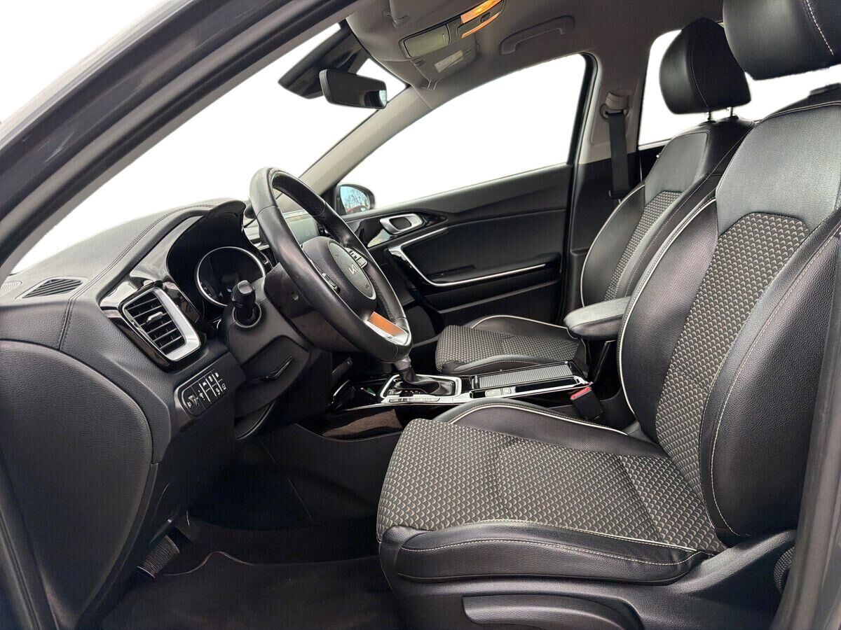 Billede af Kia Ceed SW 1,6 GDI PHEV  Plugin-hybrid Upgrade DCT 141HK Stc 6g Aut.