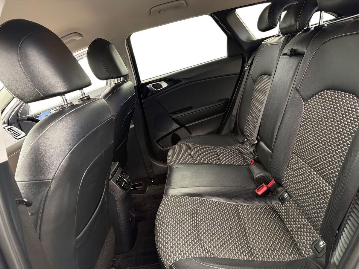 Billede af Kia Ceed SW 1,6 GDI PHEV  Plugin-hybrid Upgrade DCT 141HK Stc 6g Aut.