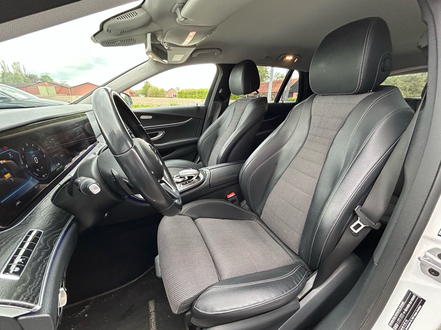 Billede af Mercedes-Benz E300 de T 2,0 Plugin-hybrid 9G-Tronic 306HK Stc Aut.