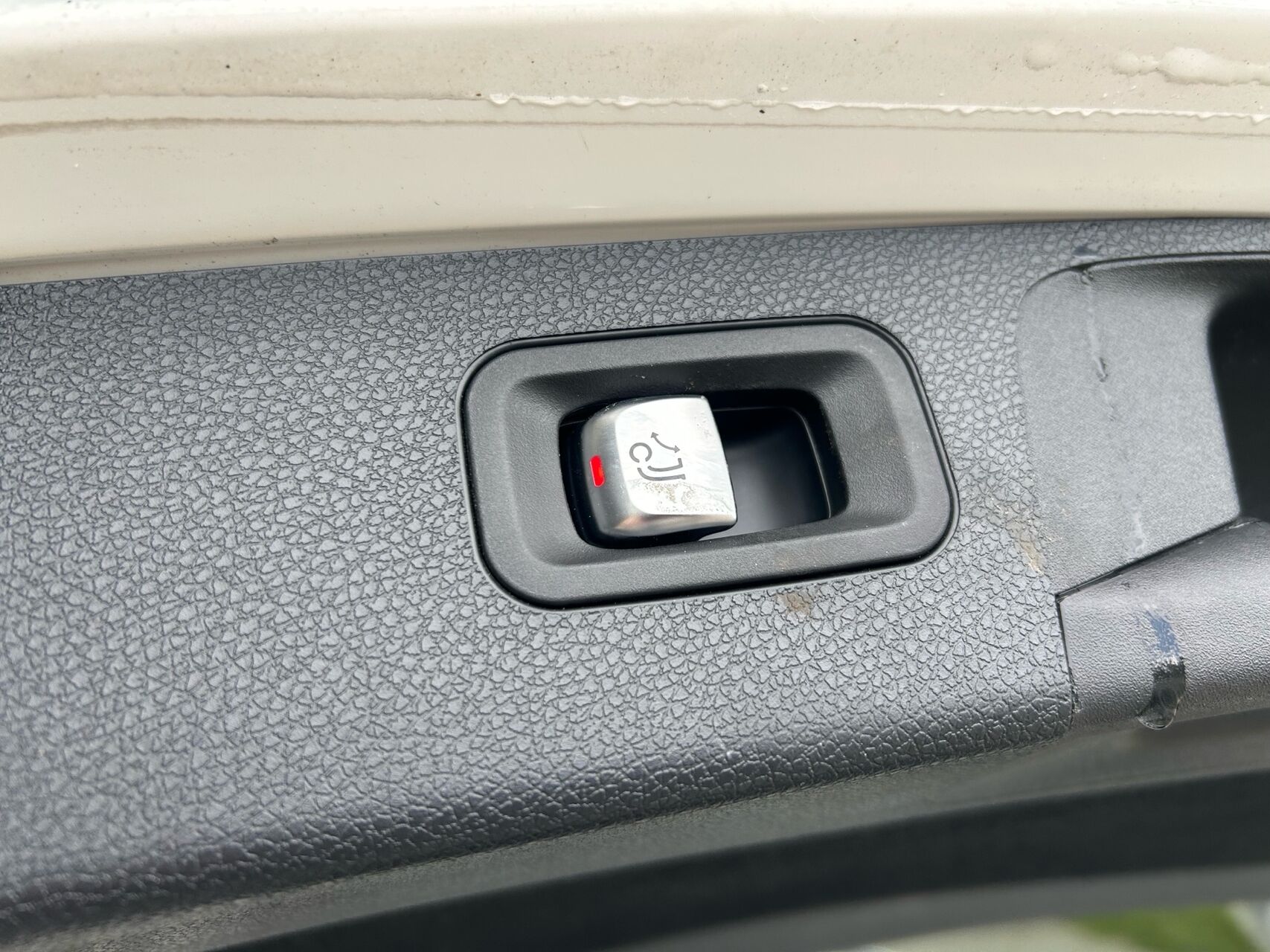 Billede af Mercedes-Benz E300 de T 2,0 Plugin-hybrid 9G-Tronic 306HK Stc Aut.