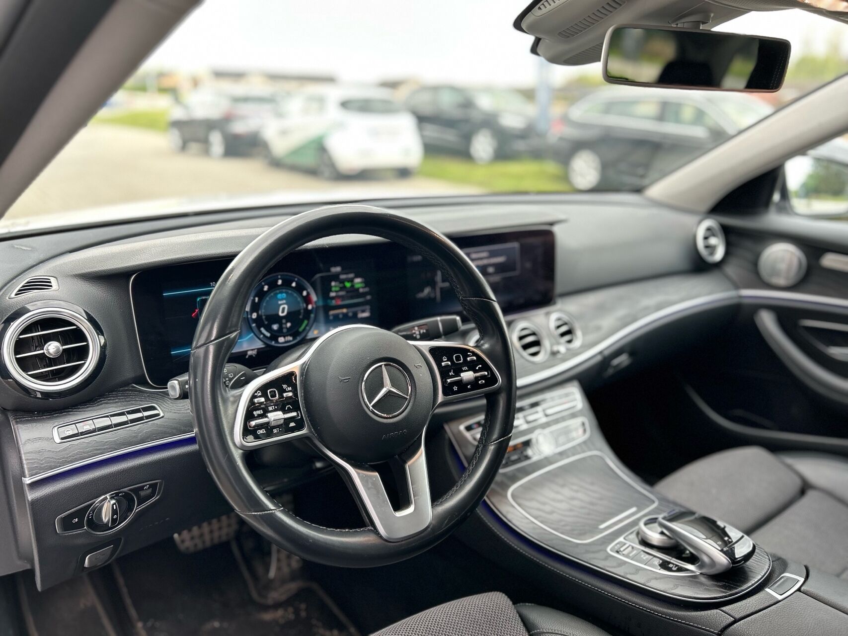 Billede af Mercedes-Benz E300 de T 2,0 Plugin-hybrid 9G-Tronic 306HK Stc Aut.