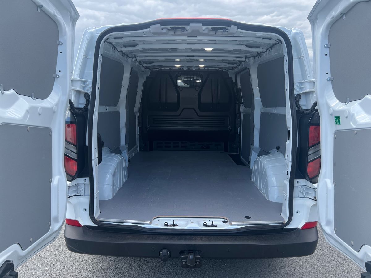 Billede af Ford Transit Custom 320 L2H1 2,5 Plugin-hybrid Trend CVT 233HK Van Trinl. Gear