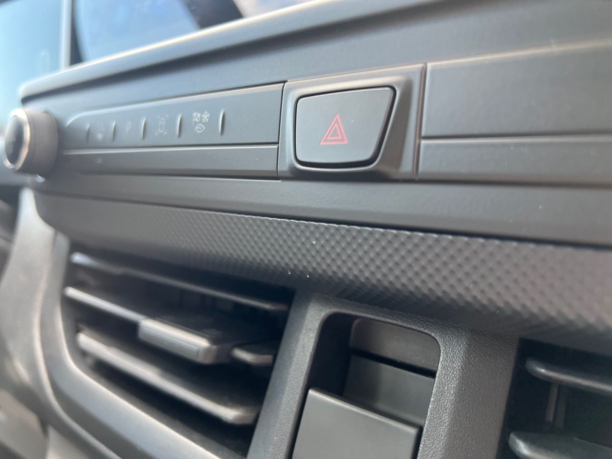 Billede af Ford Transit Custom 320 L2H1 2,5 Plugin-hybrid Trend CVT 233HK Van Trinl. Gear