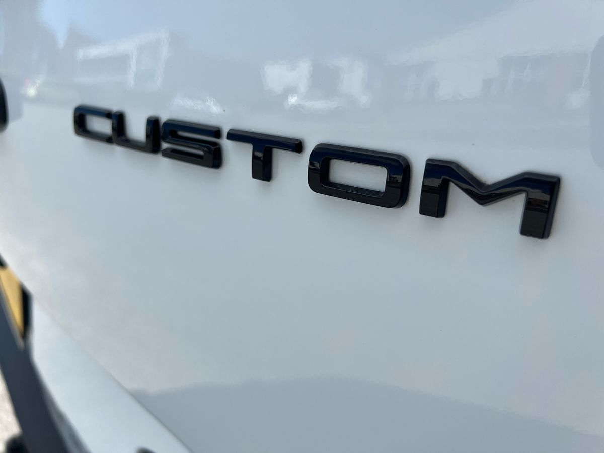 Billede af Ford Transit Custom 320 L2H1 2,5 Plugin-hybrid Trend CVT 233HK Van Trinl. Gear