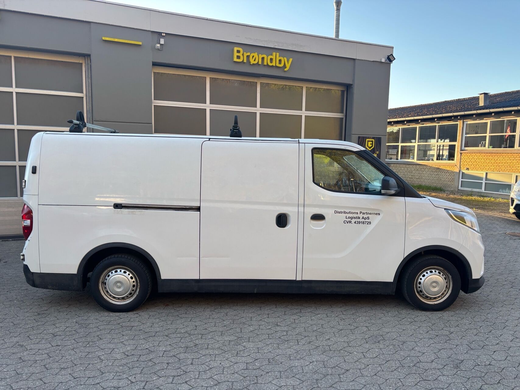 Billede af Maxus e-Deliver 3 EL 122HK Van Trinl. Gear