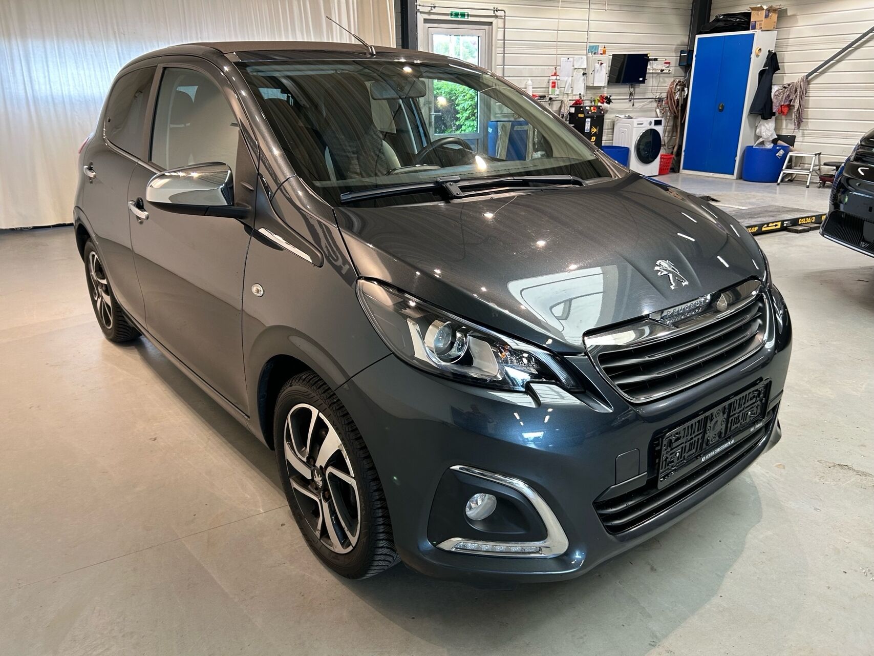 Billede af Peugeot 108 1,0 e-Vti Desire TOP! 69HK 5d