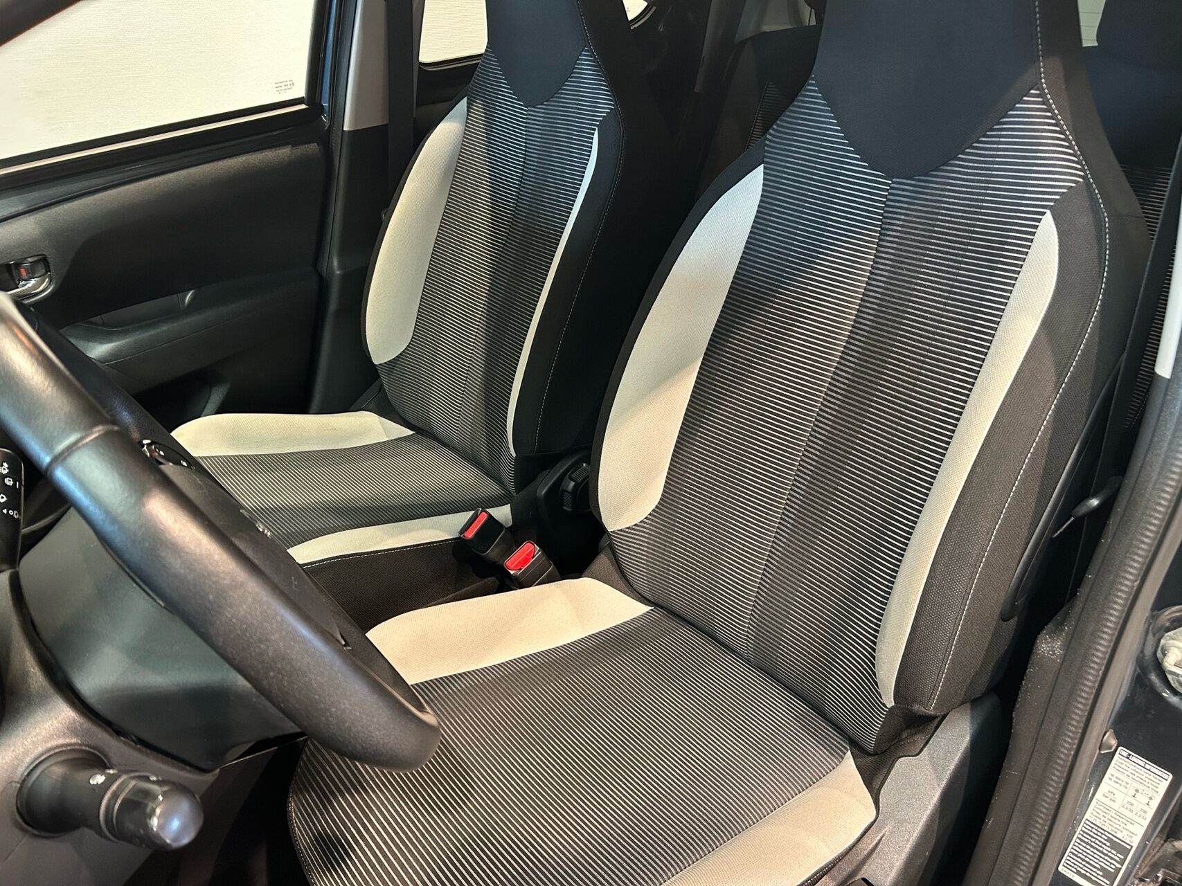Billede af Peugeot 108 1,0 e-Vti Desire TOP! 69HK 5d