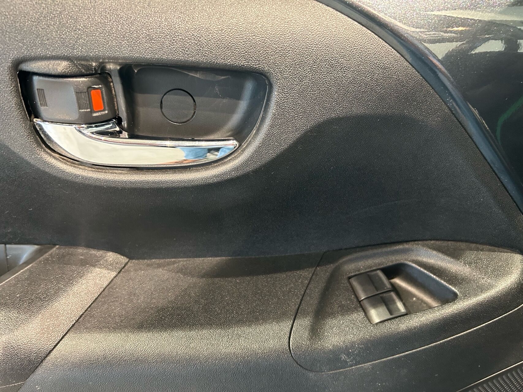 Billede af Peugeot 108 1,0 e-Vti Desire TOP! 69HK 5d