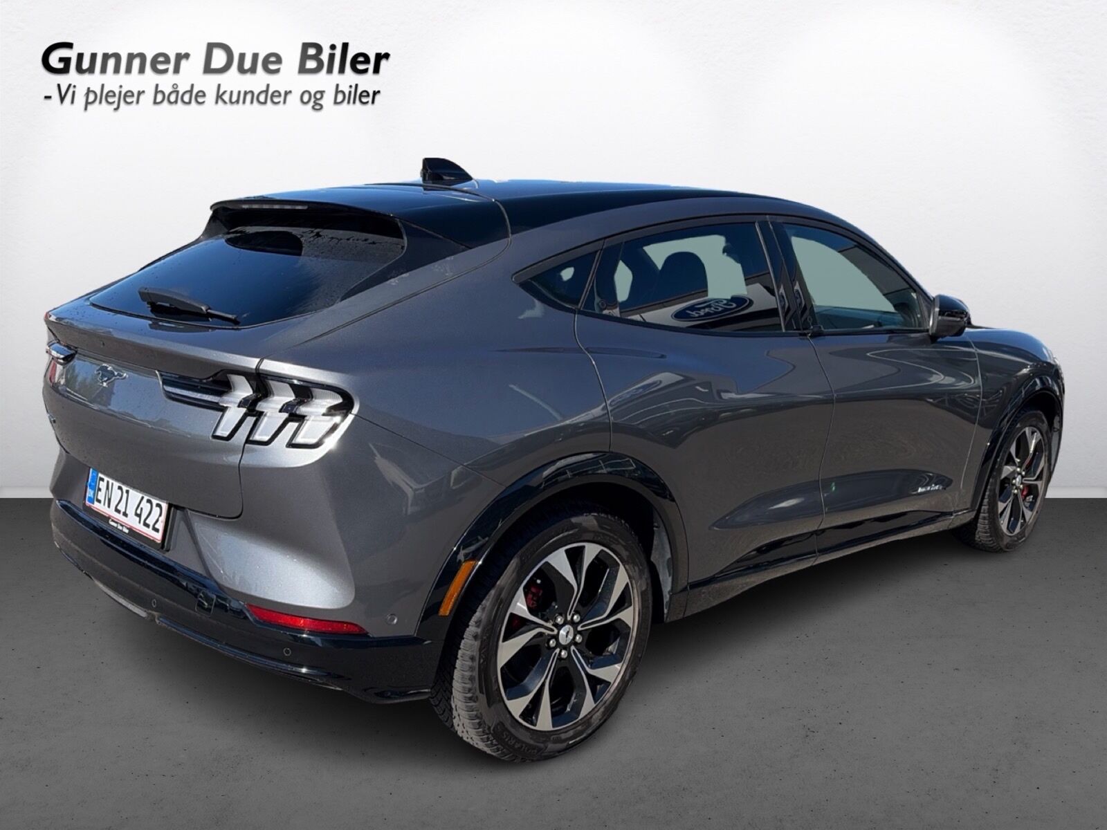 Billede af Ford Mustang Mach-E EL UR Premium AWD 351HK 5d Aut.