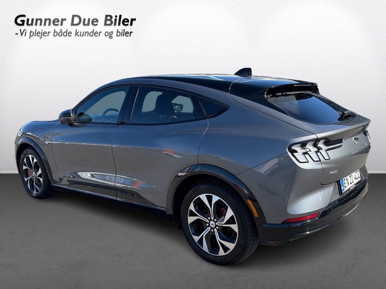 Billede af Ford Mustang Mach-E EL UR Premium AWD 351HK 5d Aut.