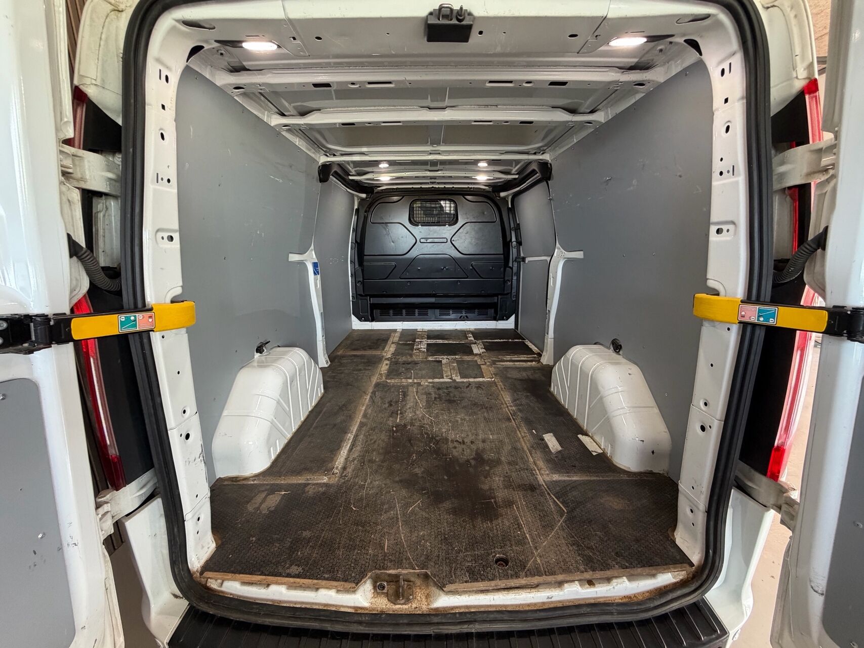 Billede af Ford Transit Custom 300 L2H1 2,0 TDCi Trend 130HK Van 6g