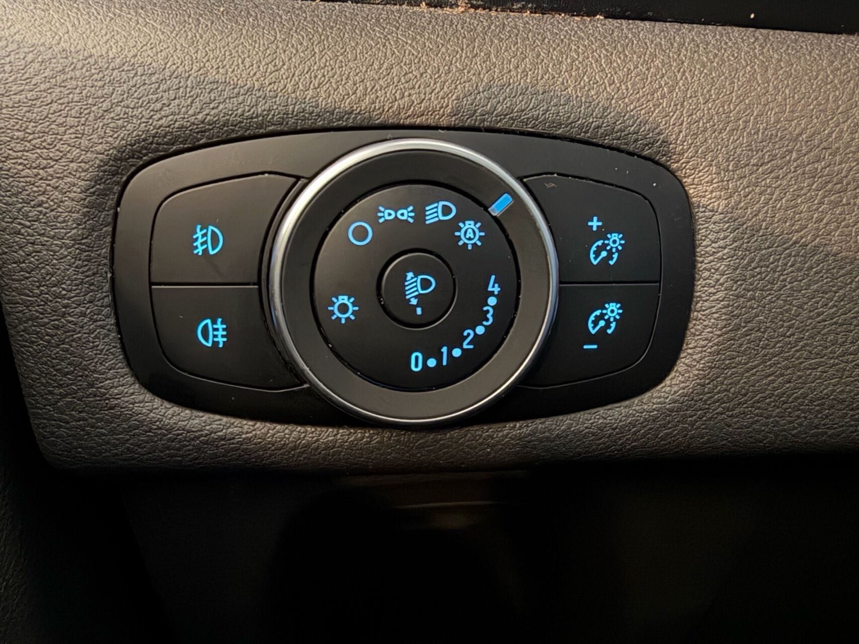 Billede af Ford Transit Custom 300 L2H1 2,0 TDCi Trend 130HK Van 6g