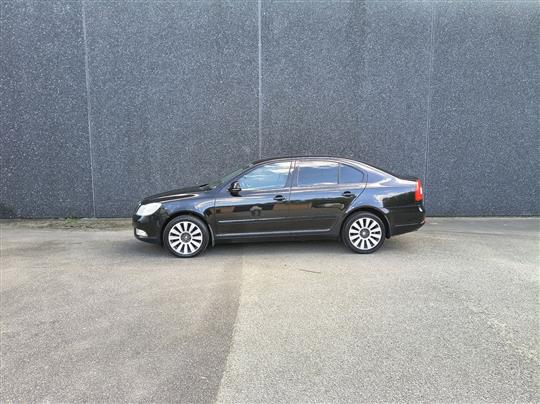 Skoda Octavia 2,0 Commonrail DPF Elegance DSG 140HK 5d 6g Aut.