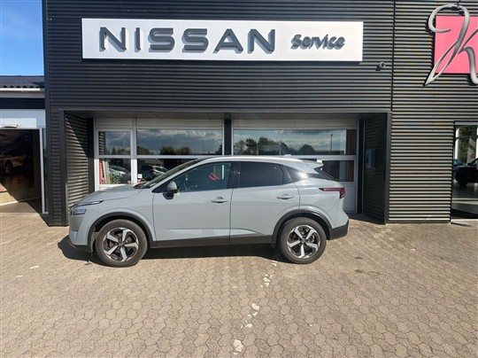 Nissan Qashqai 1,3 MHEV  Mild hybrid Premium Edition X-Tronic 158HK 5d 7g Aut.