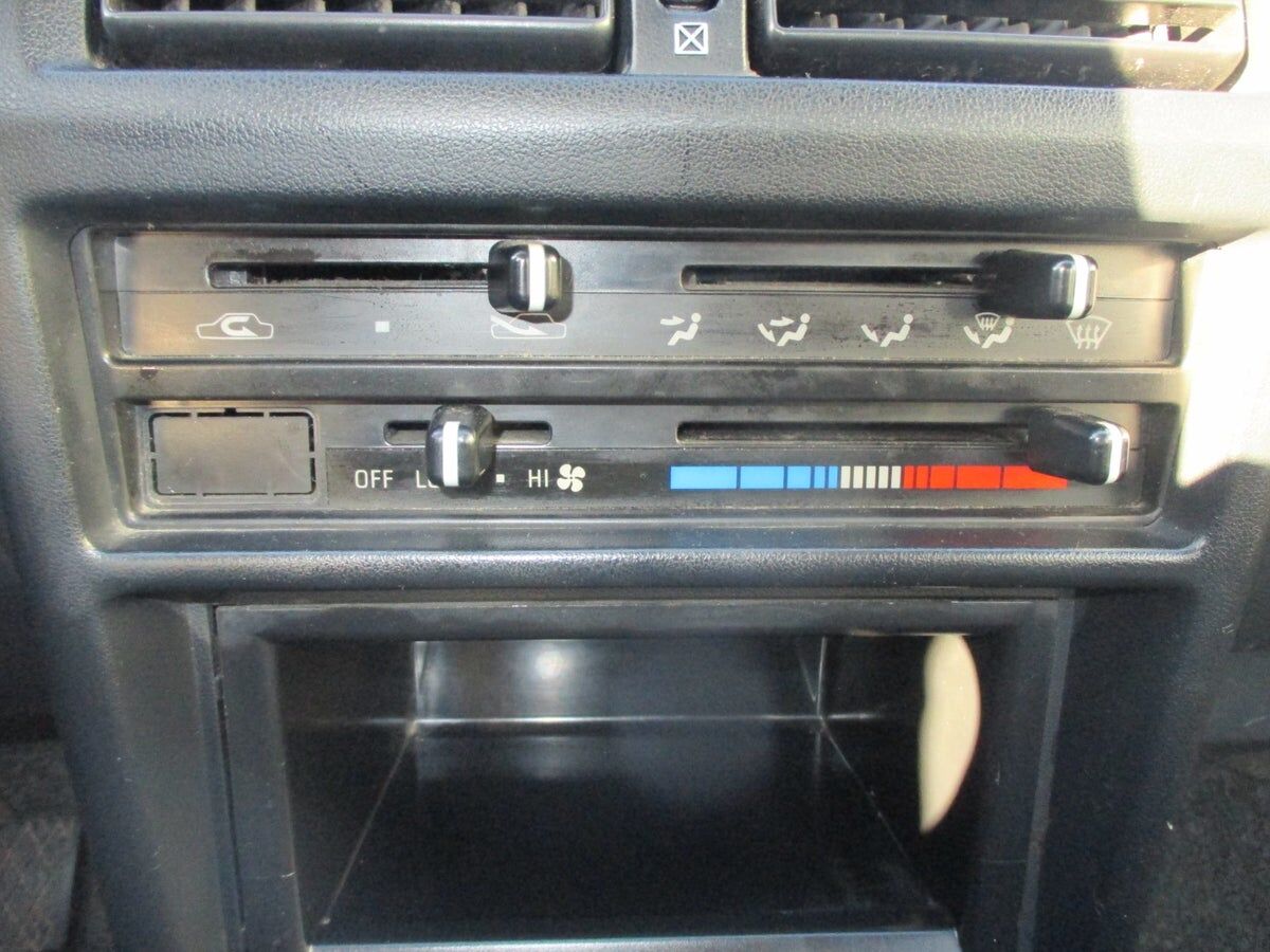 Billede af Toyota Corolla 1300 1,3 XLi S 82HK 5d