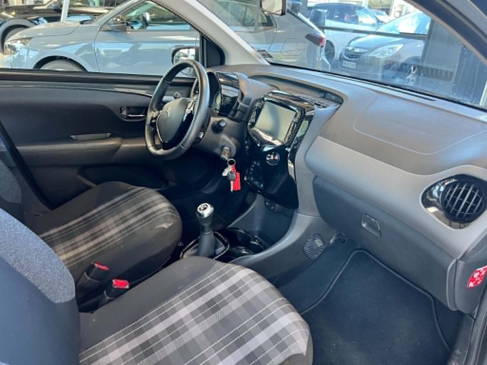 Billede af Peugeot 108 1,0 e-Vti Allure+ 72HK 5d