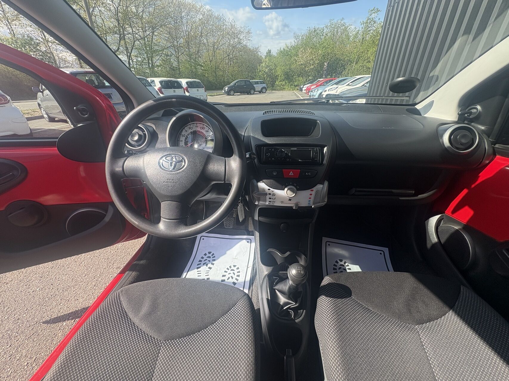Billede af Toyota Aygo 1,0 VVT-I T2 Air Connect Comfort 68HK 5d