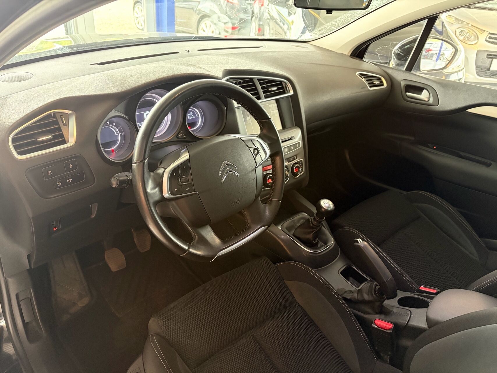 Billede af Citroën C4 1,6 Blue HDi Feel start/stop 120HK 5d 6g