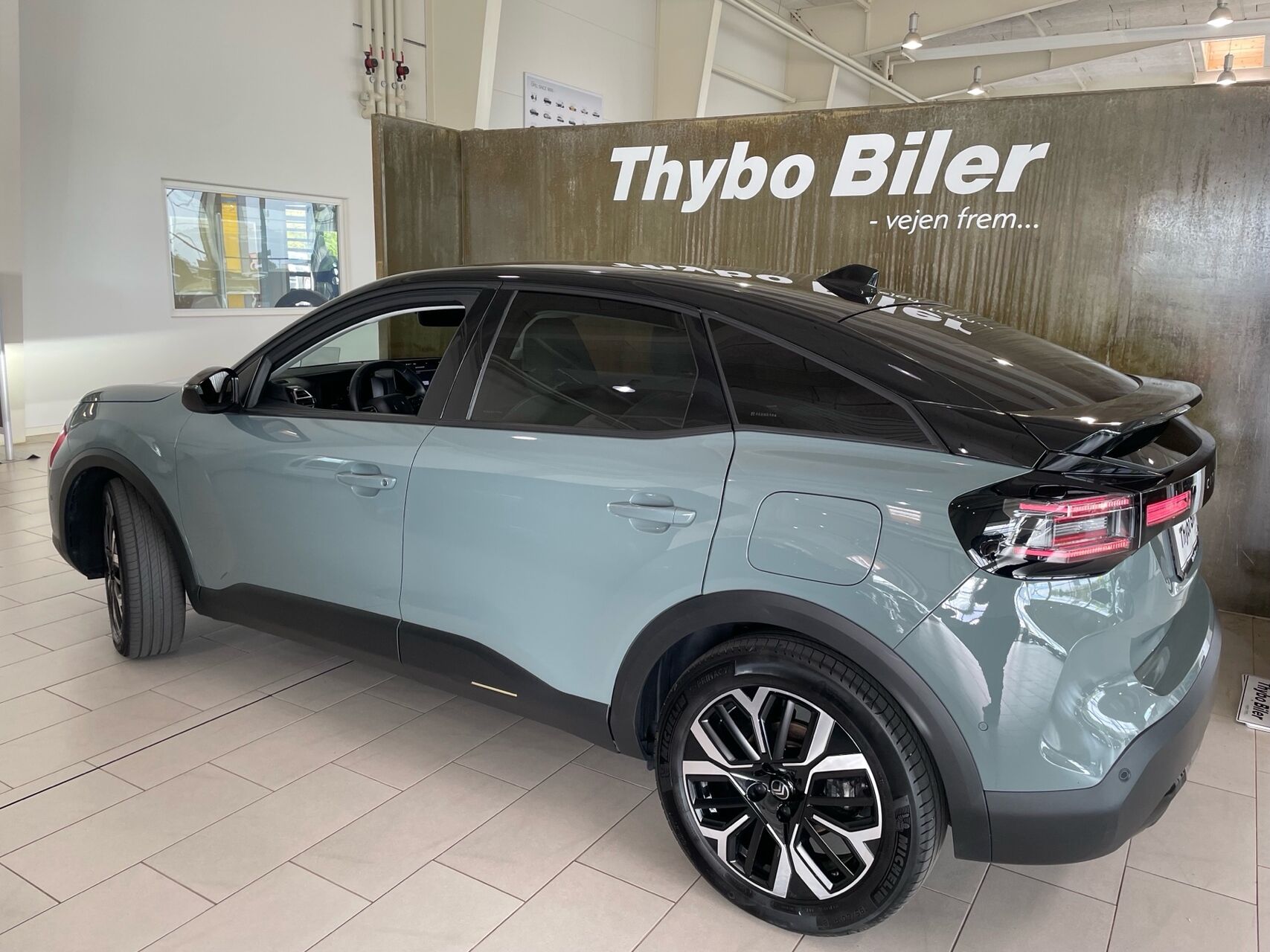 Billede af Citroën e-C4 EL Max 156HK 5d Aut.